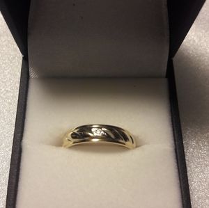 10kt Solid Yellow Gold Women's Wedding Band sz 7